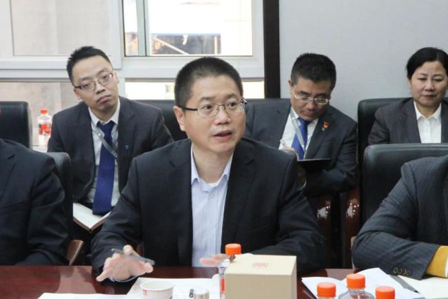 对此,西安冰峰饮料股份有限公司董事长张军表示:在未来的日子,西安