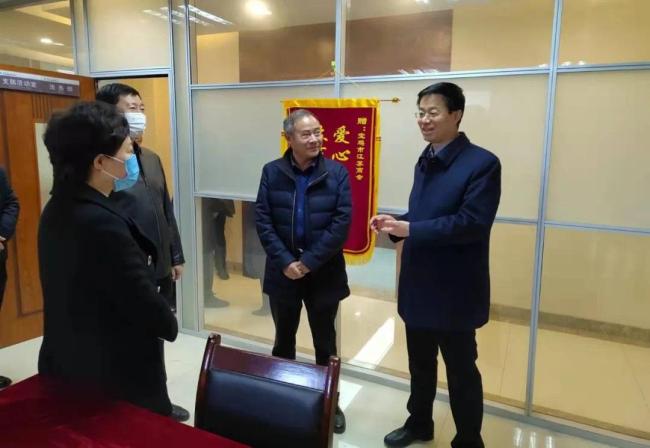 宝鸡市委常委统战部部长高宏真赴商会宗教场所走访调研并检查疫情防控