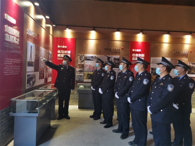  渭南蒲城铁警开展忠诚教育主题活动