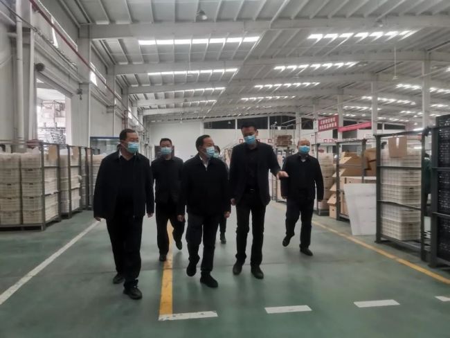 延安洛川县委常委、统战部部长刘建锋调研非公经济工作
