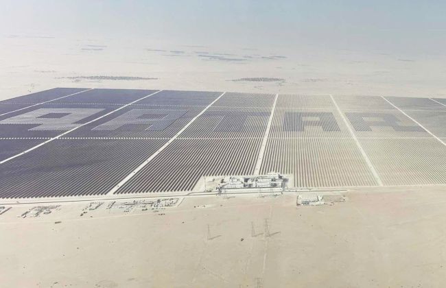 800MW solar power plant in Qatar deploying LONGi modules connected to the grid