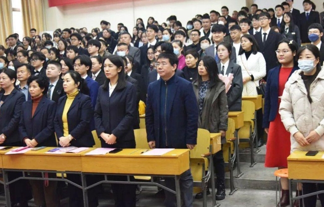 西安工业大学附属中学举行2023届成人礼暨高考百日冲刺誓师大会