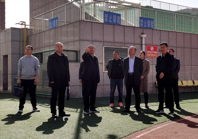 榆林市体育局党组副书记强建国一行到子洲县调研体育工作