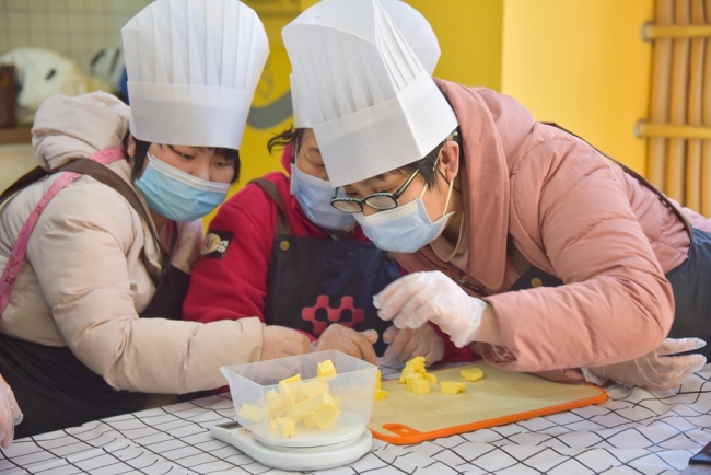 活动多彩体验无碍——残健青年共享精彩人生
