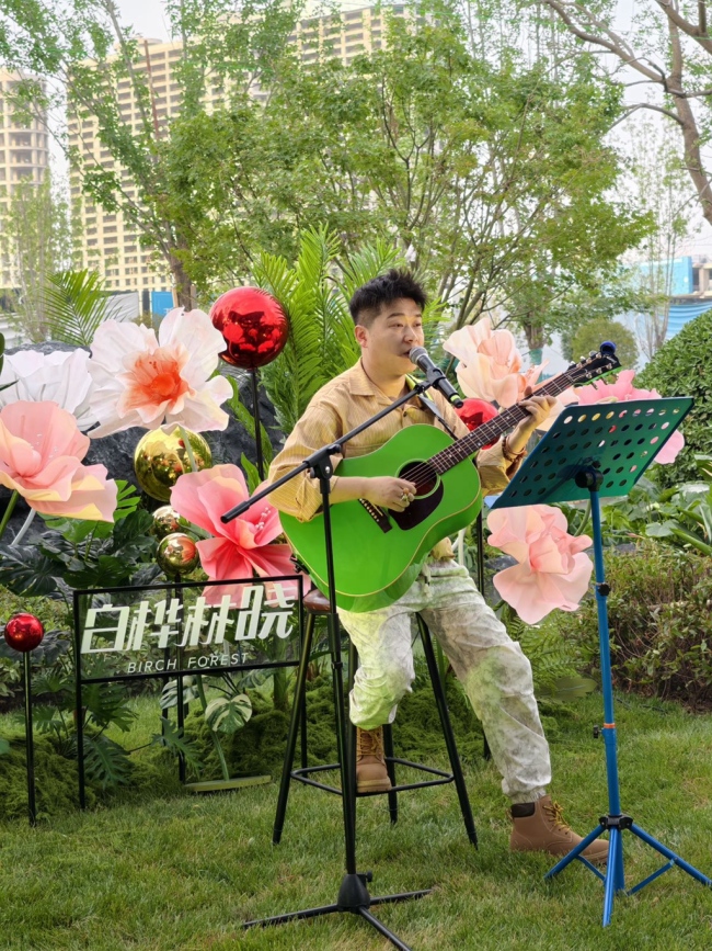城北热盘丨白桦林晓森境唯美展示区惊艳首发，“主角光环”拉满！