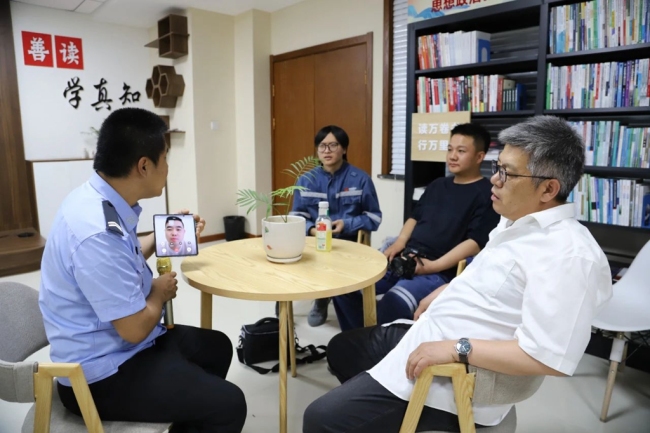 榆林经开公安：“银幕+云端”筑牢企业防骗网
