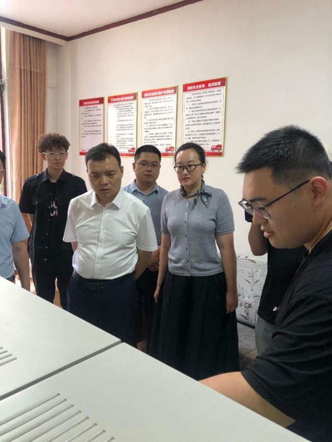 北京明伦公益基金会向民政部介绍项目开展情况