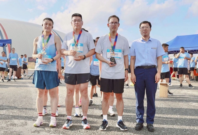 北元集团举办第五届“迎七一”健步跑比赛