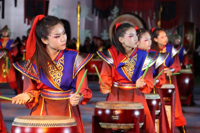 陕西神木杨家鼓：以鼓汇神 以赛聚力