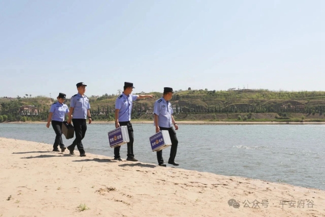 府谷公安：奏响生态警务“协奏曲” 守护黄河“金三角”碧水青山