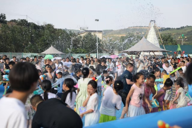 2025宜君彭祖药谷夏日泼水狂欢音乐节盛大开启 清凉盛宴引客潮涌动