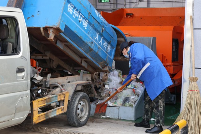 陕西神木:橙衣织就洁净网 匠心守护“高颜值”市容