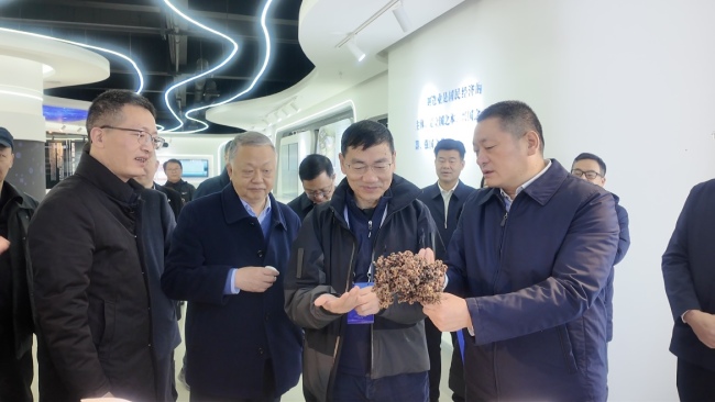 五大产业223类新产品集中展示 陕西旬阳市举行“科技赋能·产业兴市”新产品发布会