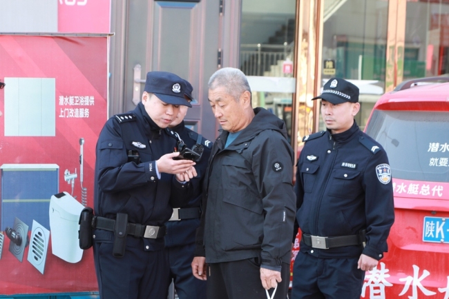 陕西府谷县公安局:“三大行动”筑牢秋冬平安防线