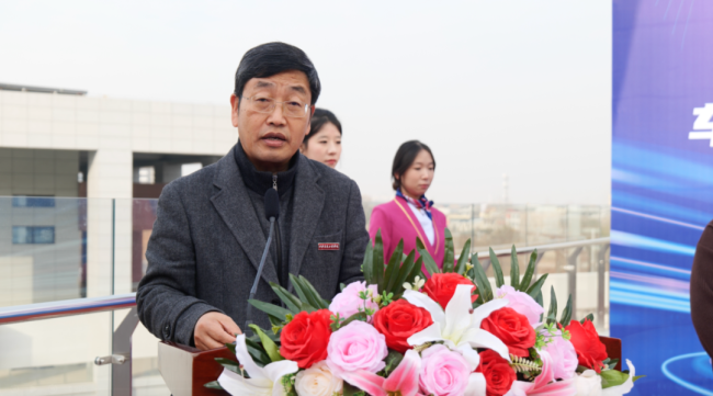 西安交通工程学院车辆结构实训室模型车“和谐号”“复兴号”落成启用