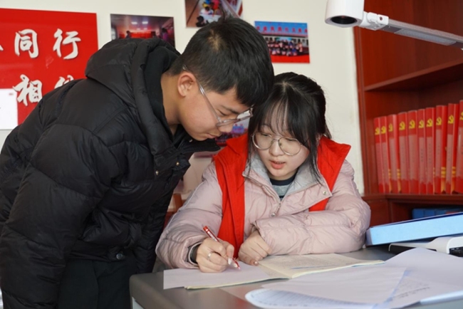 榆林市横山区：暖冬伴学护成长 7年公益续温情