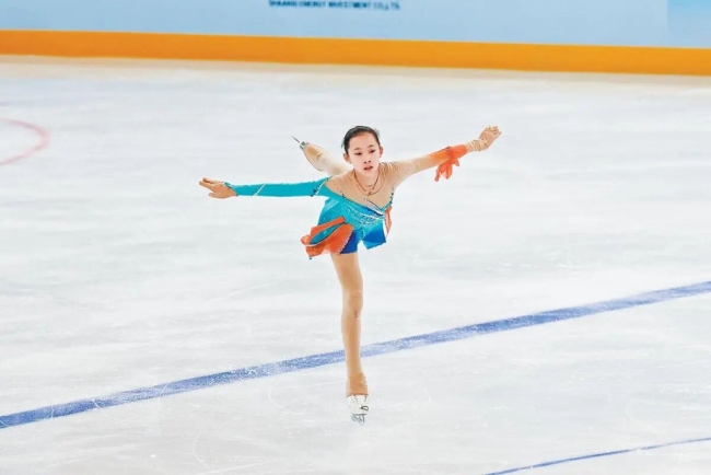 陕西省第一届冬季运动会花样滑冰赛事启幕