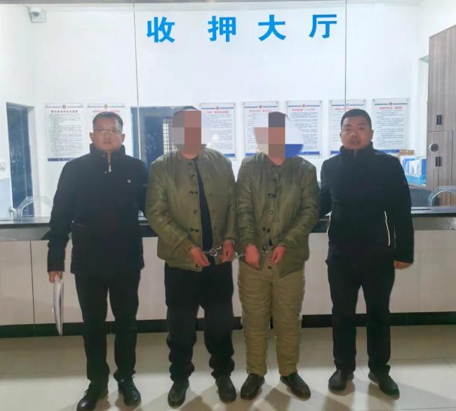 志丹县公安局成功打掉一起盗贩原油团伙案 刑事拘留4人