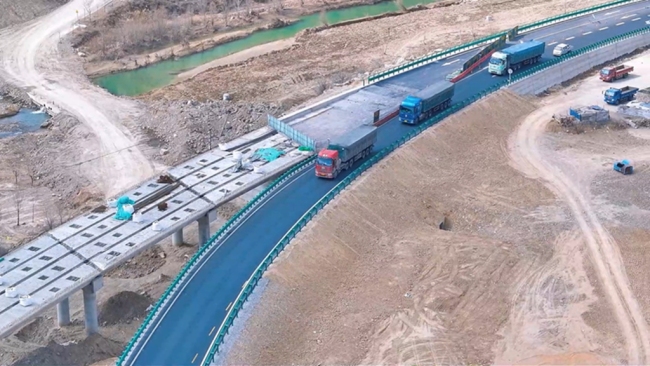 338国道碛塄隧道暨府谷县城过境公路工程:实干攻坚再提速