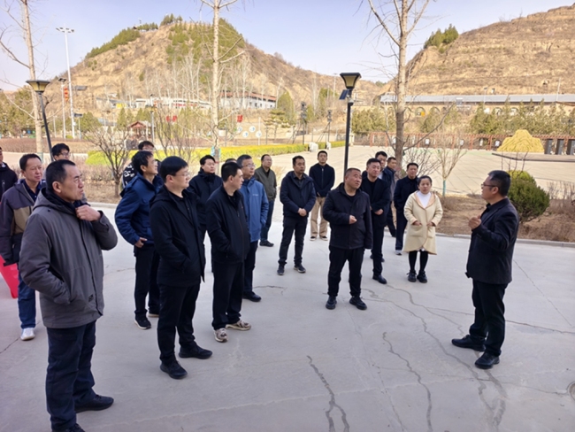 陕西靖边县省级帮扶团驻村工作队：对标先进促振兴