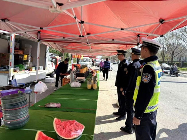 西安经开区整治医院周边护航“生命通道”