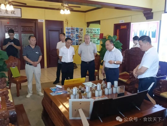 海南大学国际商学院调研神农百草集团：“百草饮”品牌发展可入案例库