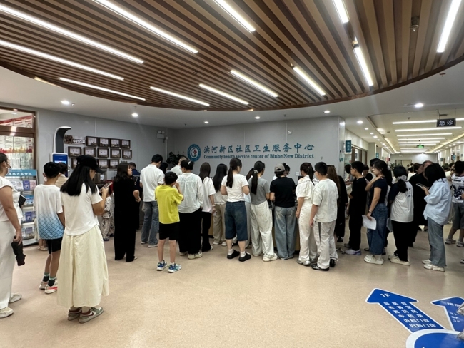 把好健康“第一关” 神木市有序开展新生入学体检工作