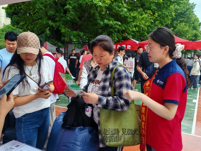 联通客户日:优质网络赋能青春赛道 暖心服务添彩健身生活