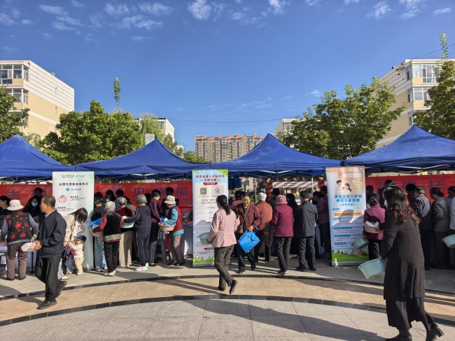 悦生榆林・育见幸福——榆林市生育友好城市建设暨普惠托育巡回宣传活动走进社区