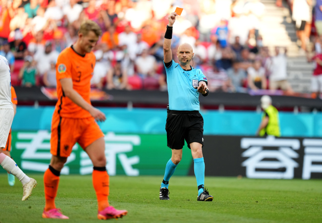 比利时淘汰卫冕冠军，捷克爆冷击退荷兰