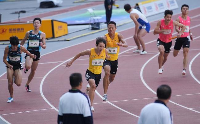 全运会男子4x200米接力预赛：福建队破亚洲纪录