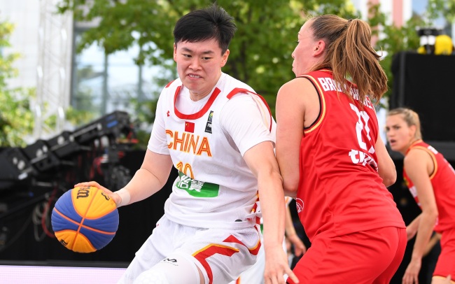 斩获小组头名，中国三人女篮直接晋级世界杯八强