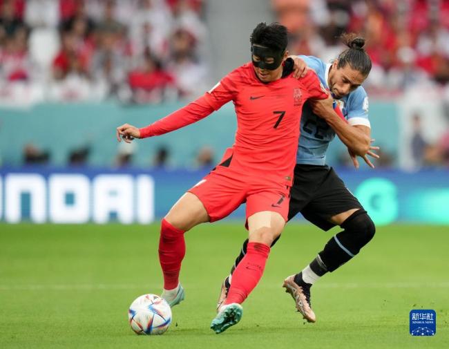 卡塔尔世界杯｜乌拉圭队两中门柱与韩国队互交白卷