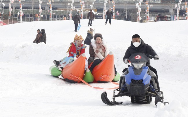 太原市晋源区：稻田公园冰雪狂欢季盛大启幕