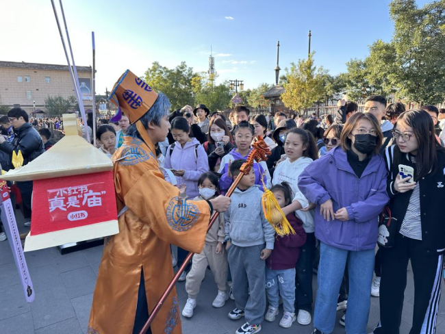 这个国庆，山西有一种绿色出行叫“小红巴”