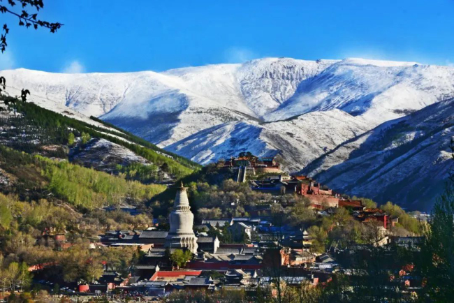 The World Cultural Heritage in Shanxi Province  - Mount Wutai