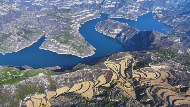 高峡平湖 秋色怡人