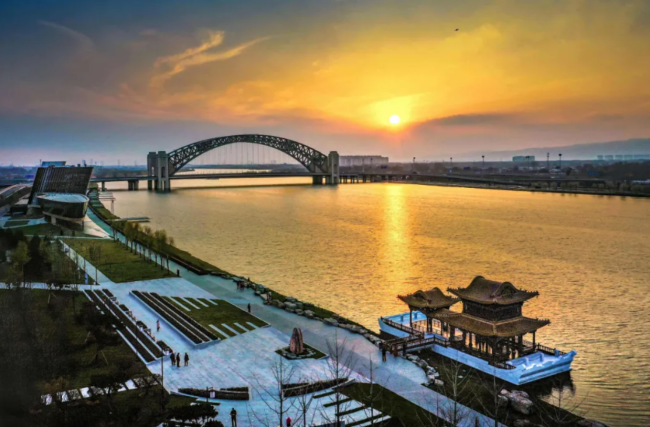 Autumn Cycling Route - Shanxi Fen River Cycling Route