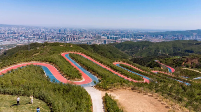  Cycling Through ShanxiEmbark on a Romantic Autumn Journey - Taiyuan Xishan Mountain Route