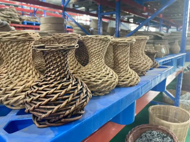Sharing Shanxi with the World: Shanxi’s Crafts · Handmade Wonders
