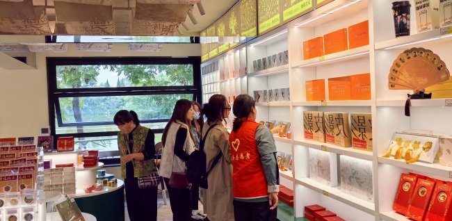 国庆假期洪洞大槐树寻根文化主题邮局试营业