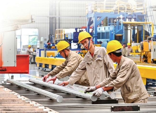 坚定有序推进转型发展 因地制宜发展新质生产力