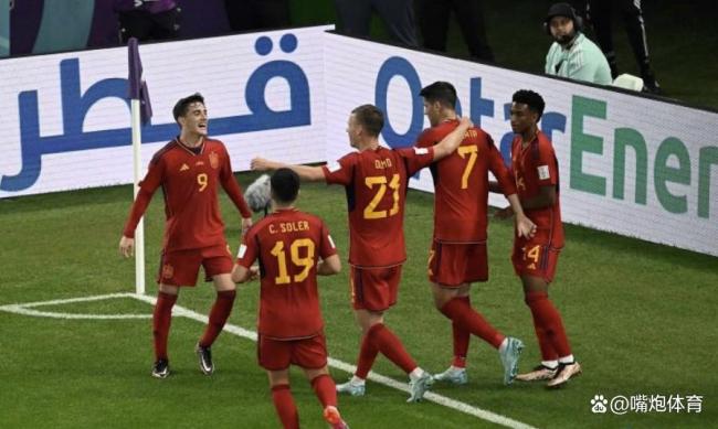 传控，艺术！西班牙7-0给阿根廷德国上课，梅西太需要这种队友了