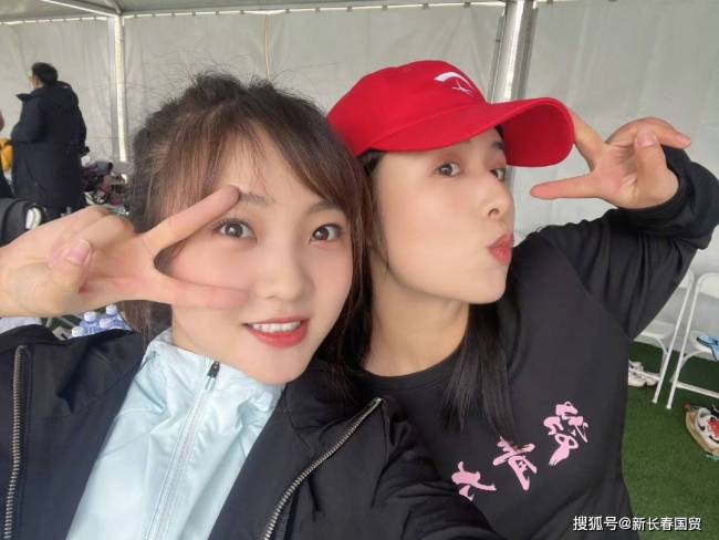 还记得奥运童星林妙可吗？首次回应假唱事件，如今她24岁长这样