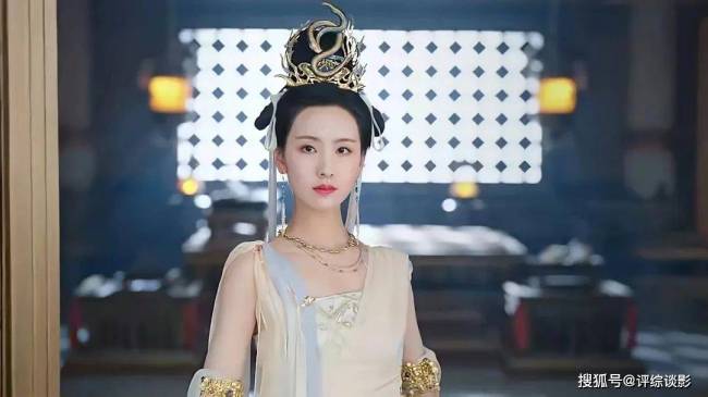 《长月烬明》叶冰裳：你若有我一半经历，未必有我一半善良