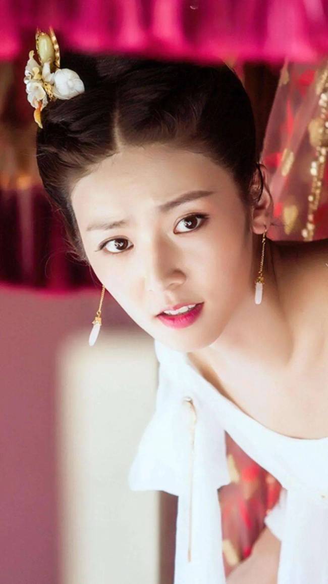 狂怒沙暴马心瑞傲人身材吸睛曾是模特演过紫霞仙子