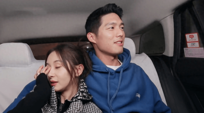 然而,让人大跌眼镜的是,王子文并没有选择继续和有背景的吴永恩恋爱