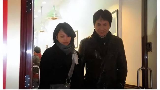 还有人记得罗海琼吗？嫁了豪门，像大妈