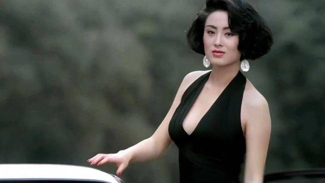 张敏：香港四大尤物之一，情史丰富私生活混乱，她的现状如何？