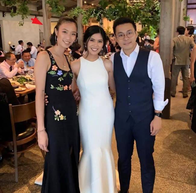 霍震霆9字回应小儿子求婚成功，40岁二儿子至今单身是“遗憾”